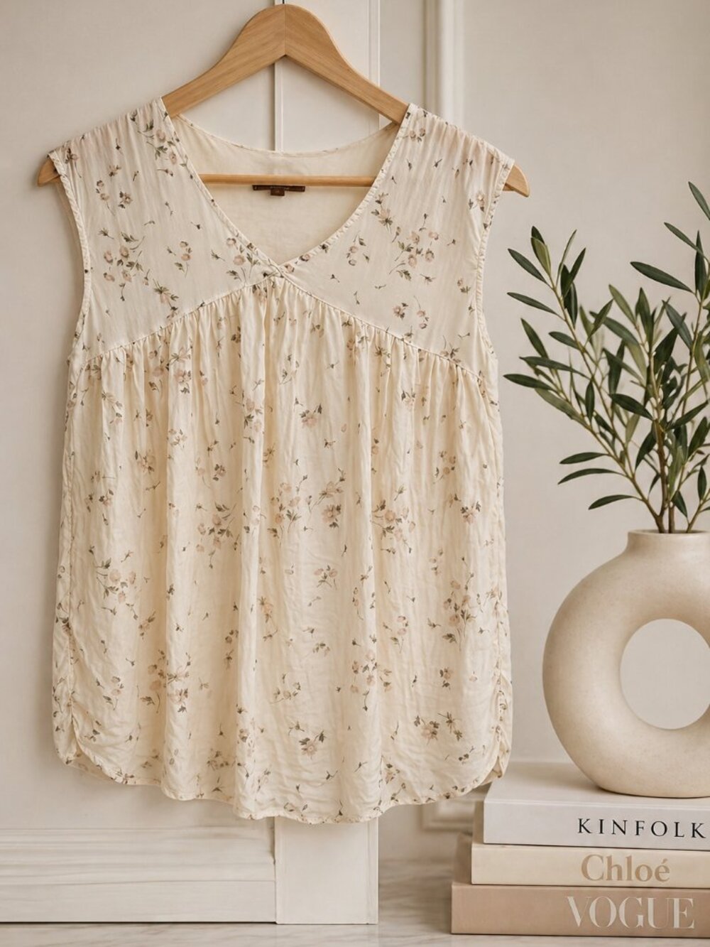 Carla Conti Silk Blouse Medium Floral Sheer Sleeveless Romantic Lightweight Top